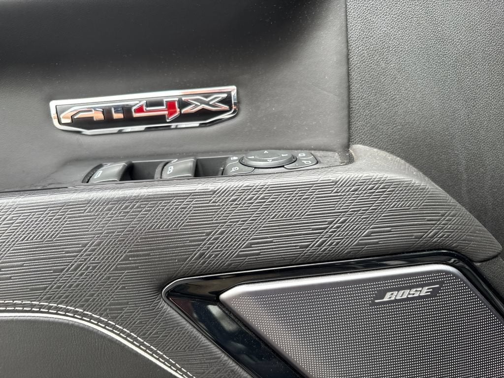 2023 GMC Sierra 1500 AT4X