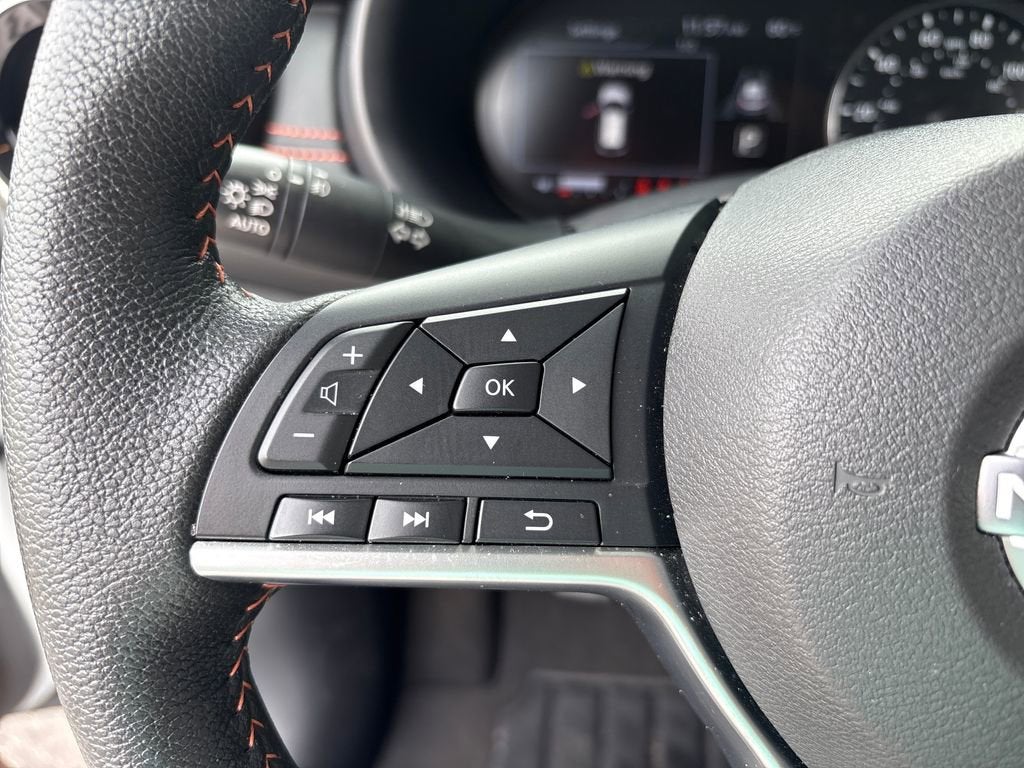 2023 Nissan Kicks SR Xtronic CVT