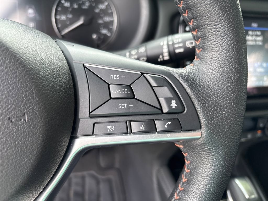 2023 Nissan Kicks SR Xtronic CVT