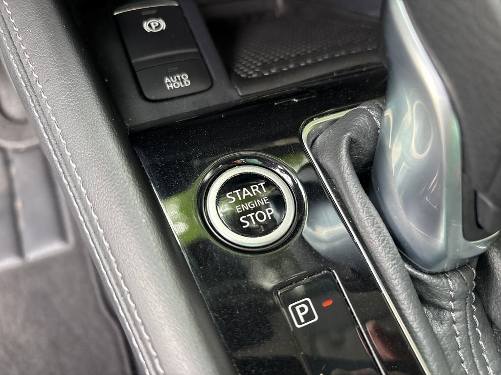 2023 Nissan Kicks SR Xtronic CVT