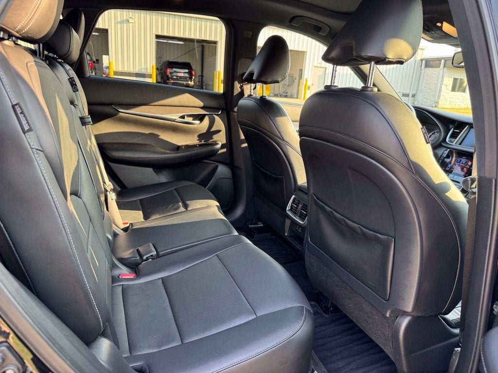 2022 INFINITI QX50 LUXE AWD