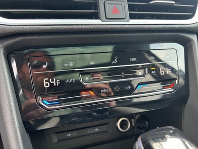 2025 Volkswagen Taos SE