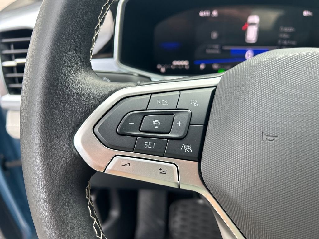 2025 Volkswagen Taos SE