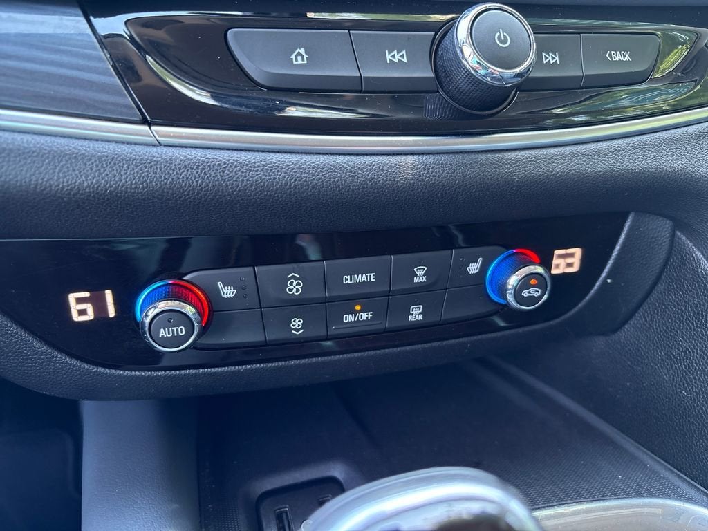 2019 Buick Enclave Essence