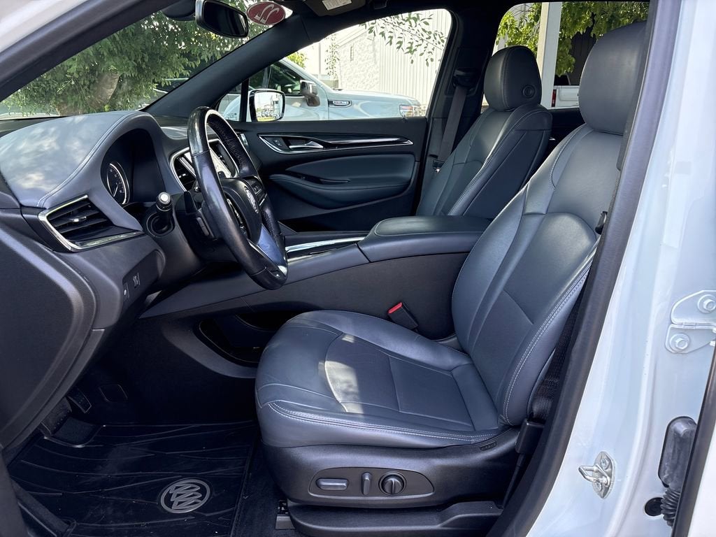 2022 Buick Enclave Essence