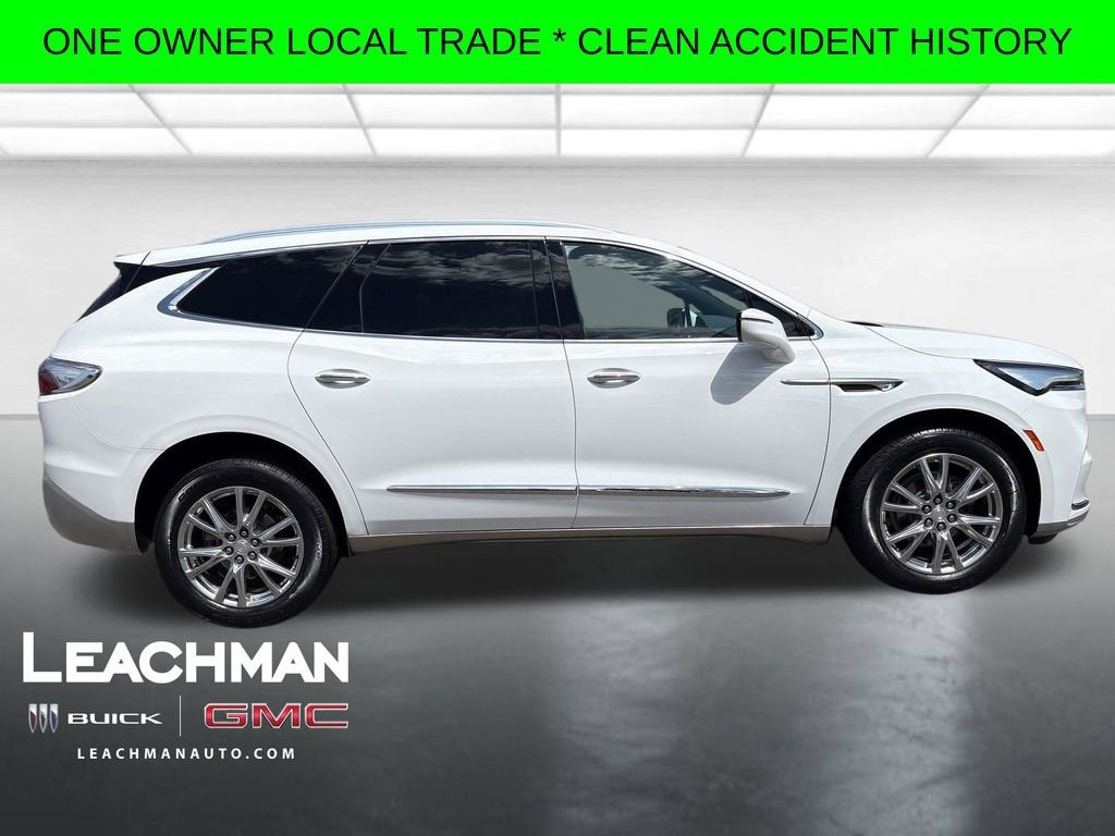 2022 Buick Enclave Essence