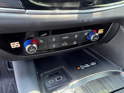 2022 Buick Enclave Essence