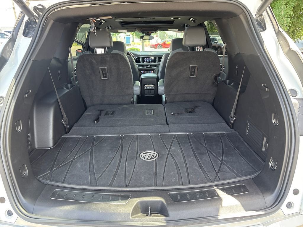 2022 Buick Enclave Essence