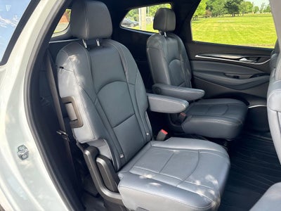 2022 Buick Enclave Essence