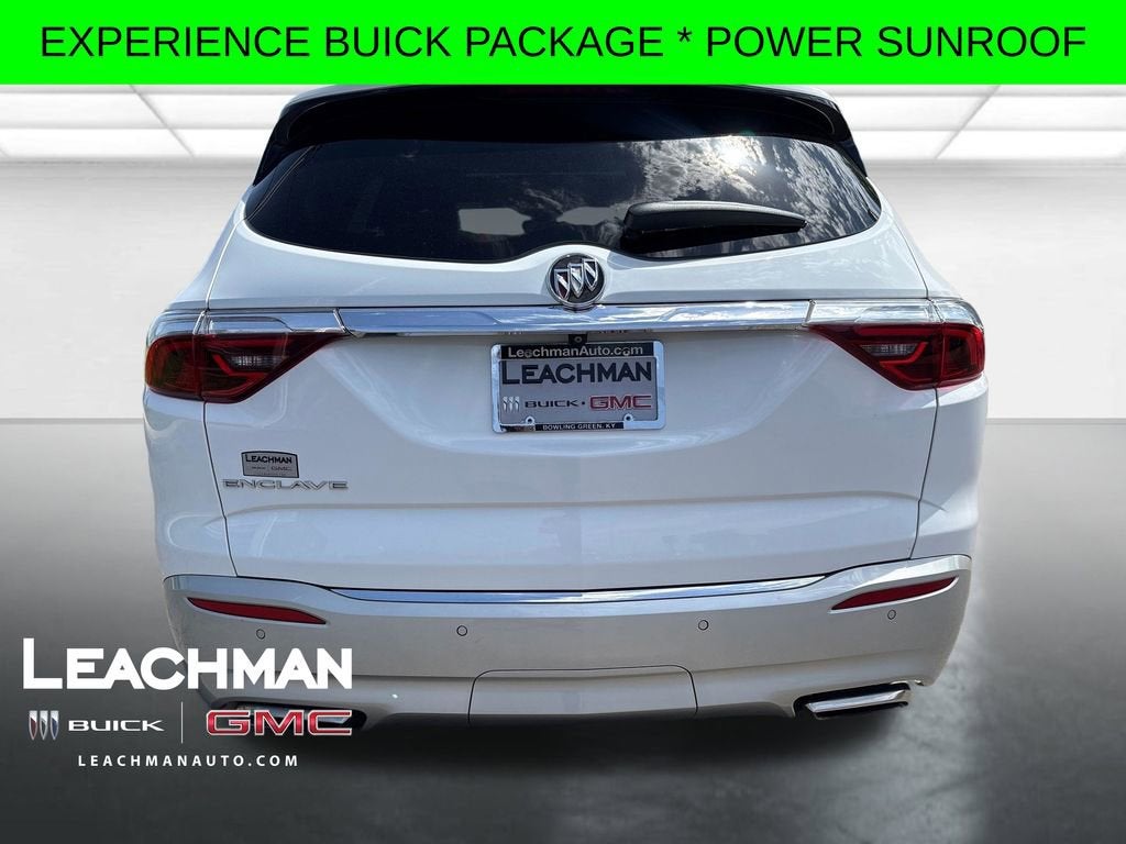 2022 Buick Enclave Essence