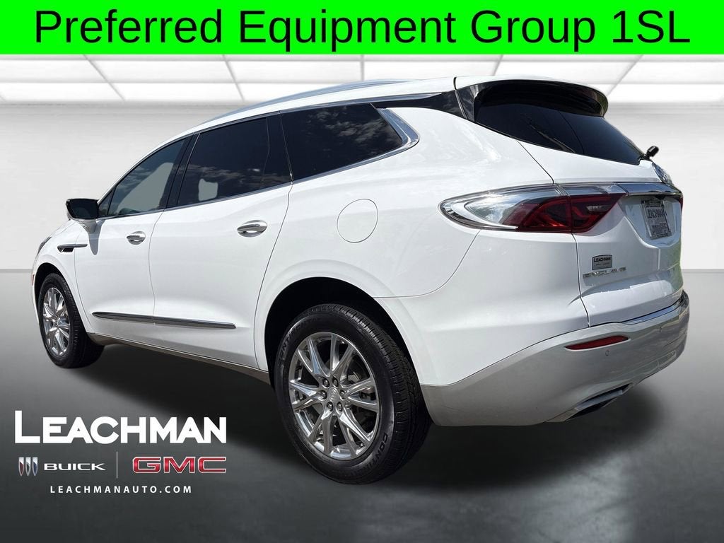 2022 Buick Enclave Essence