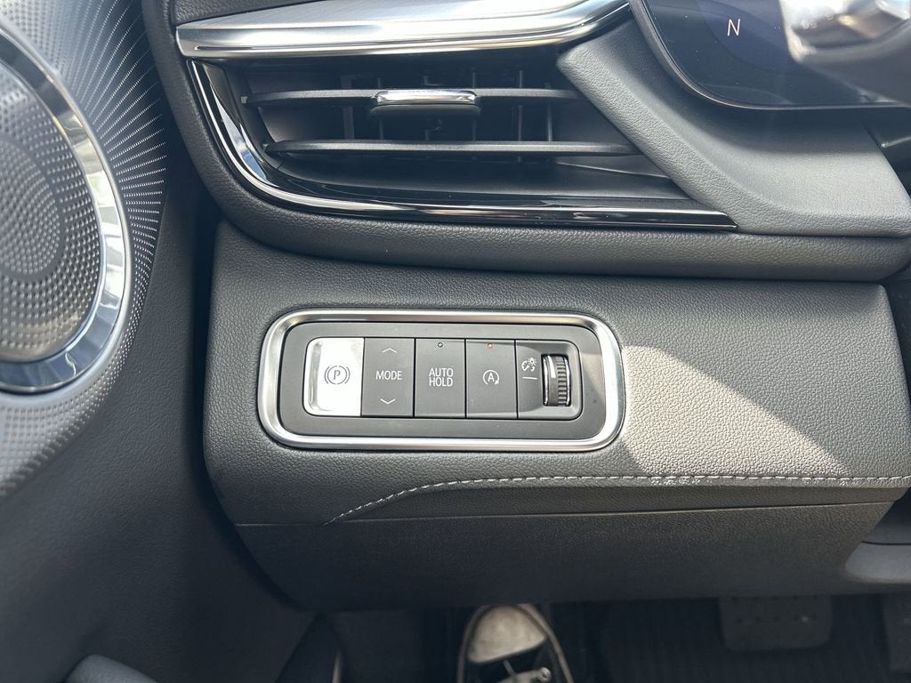 2025 Buick Enclave Avenir