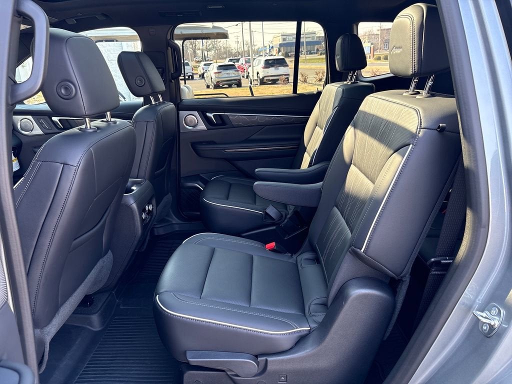 2025 Buick Enclave Avenir