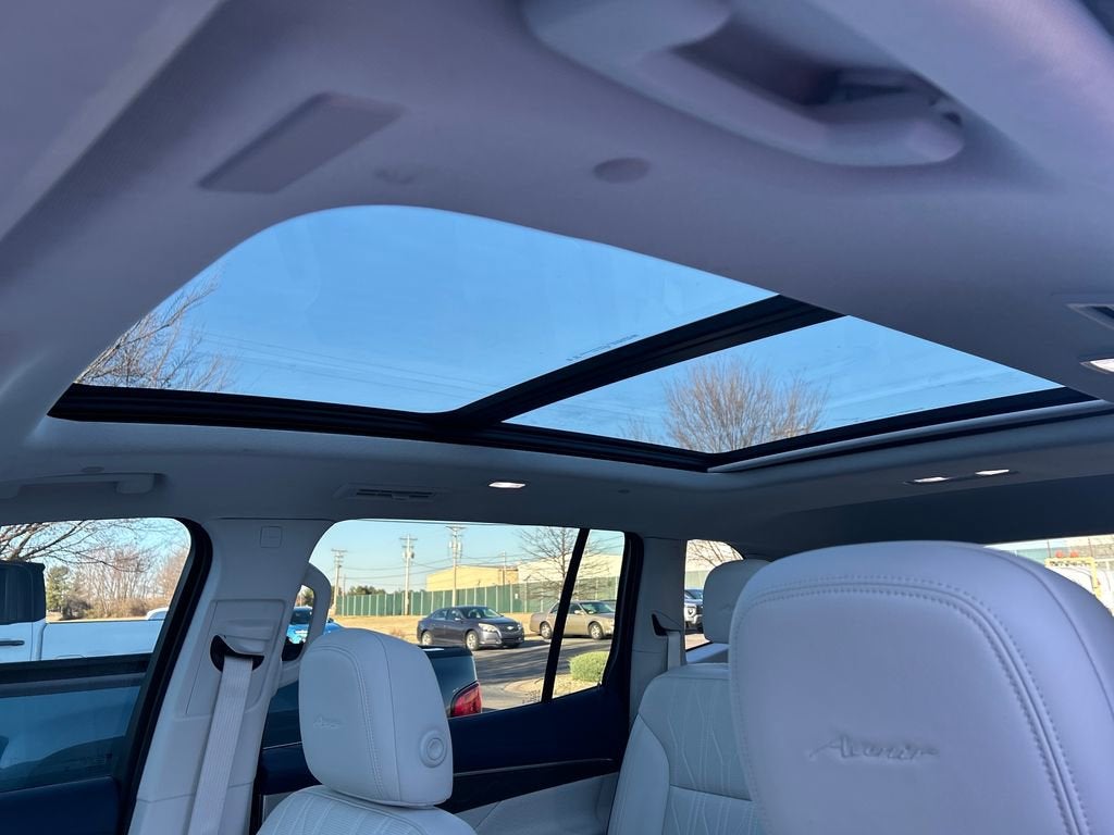 2025 Buick Enclave Avenir