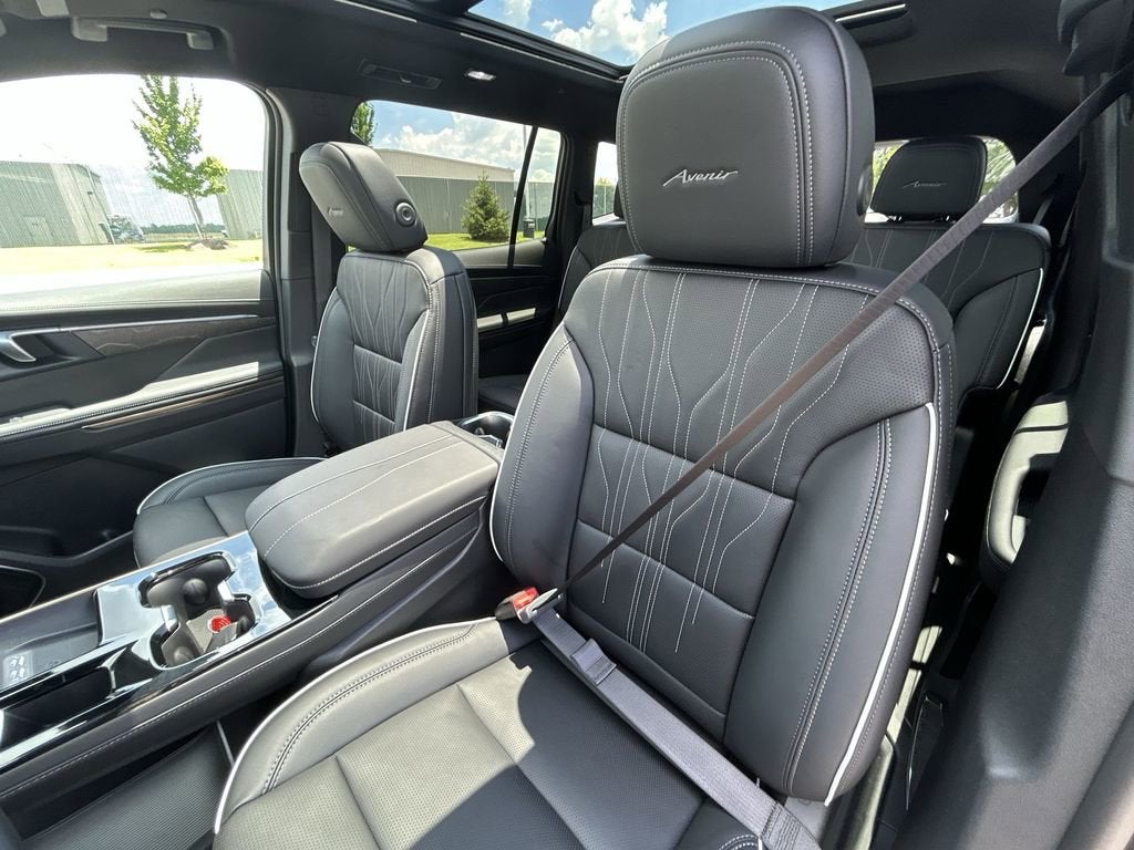2025 Buick Enclave Avenir