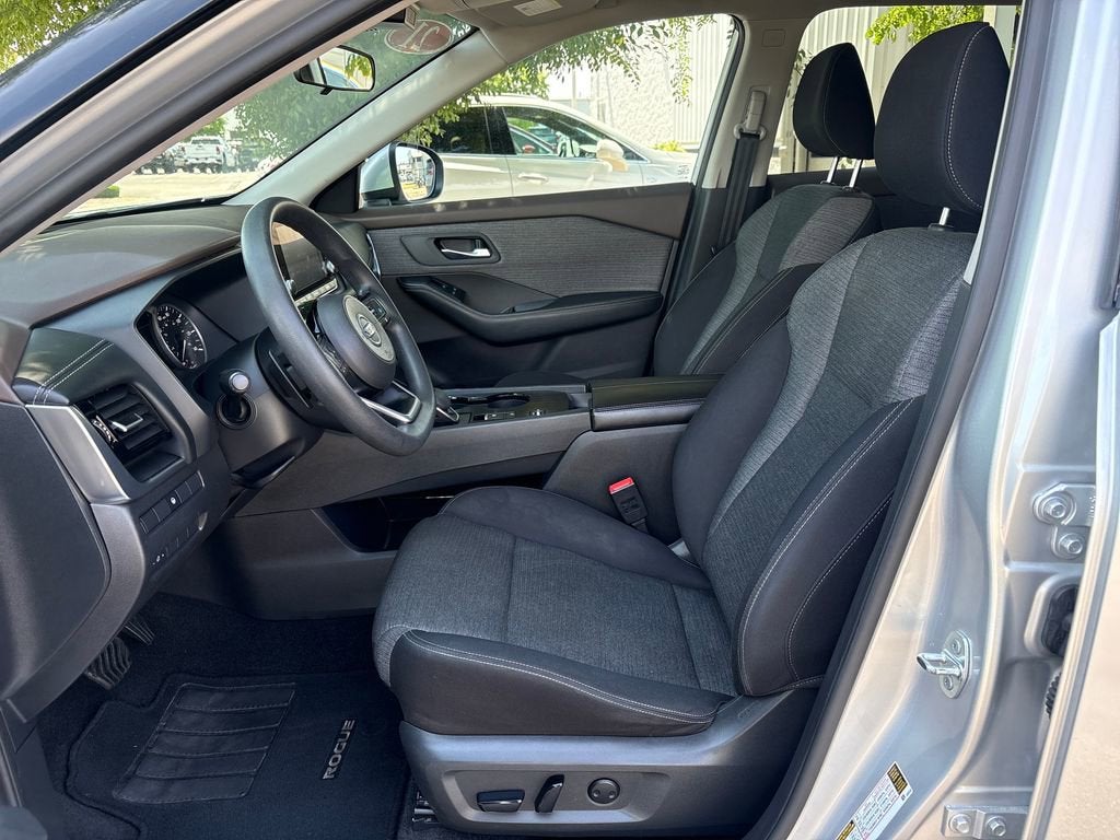 2021 Nissan Rogue SV FWD