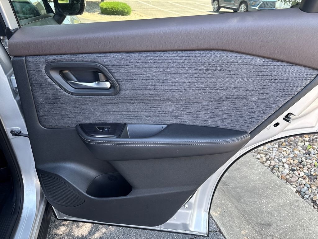 2021 Nissan Rogue SV FWD