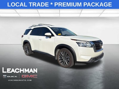 2022 Nissan Pathfinder SL