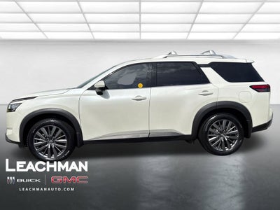 2022 Nissan Pathfinder SL 2WD