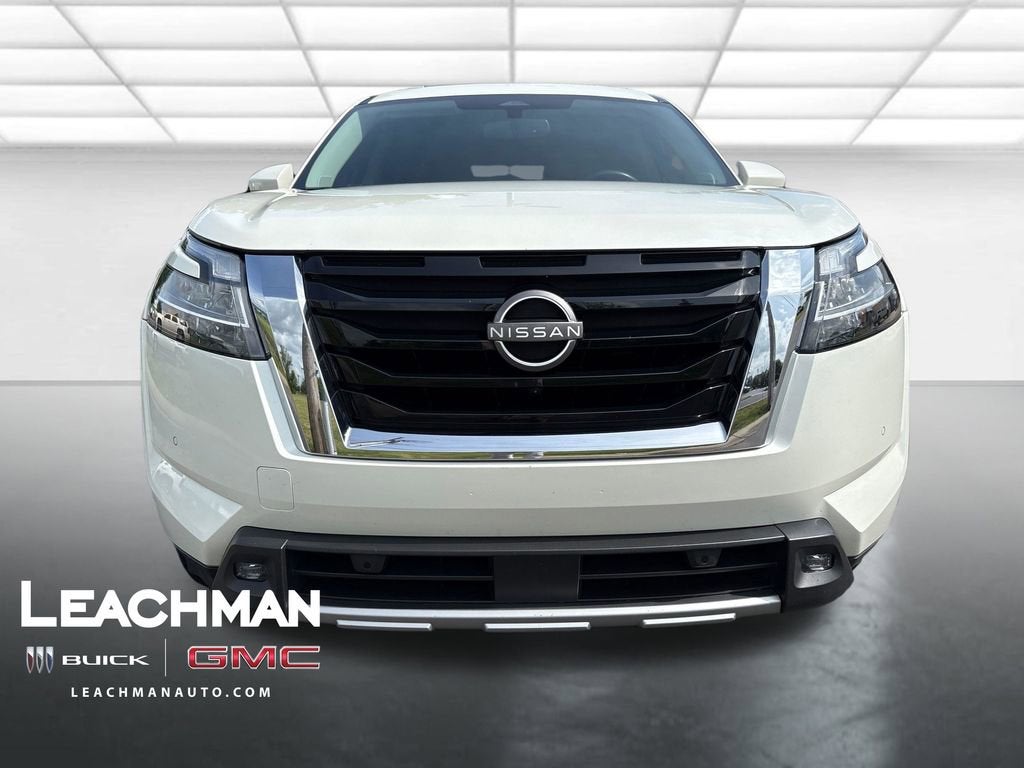 2022 Nissan Pathfinder SL 2WD