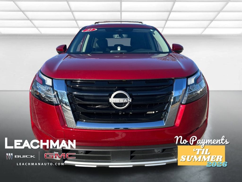 2023 Nissan Pathfinder SL