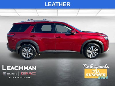 2023 Nissan Pathfinder SL