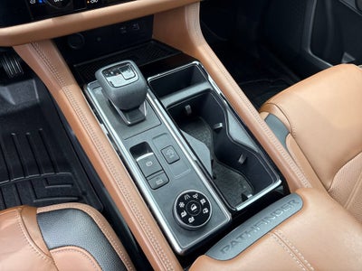 2023 Nissan Pathfinder Platinum 4WD