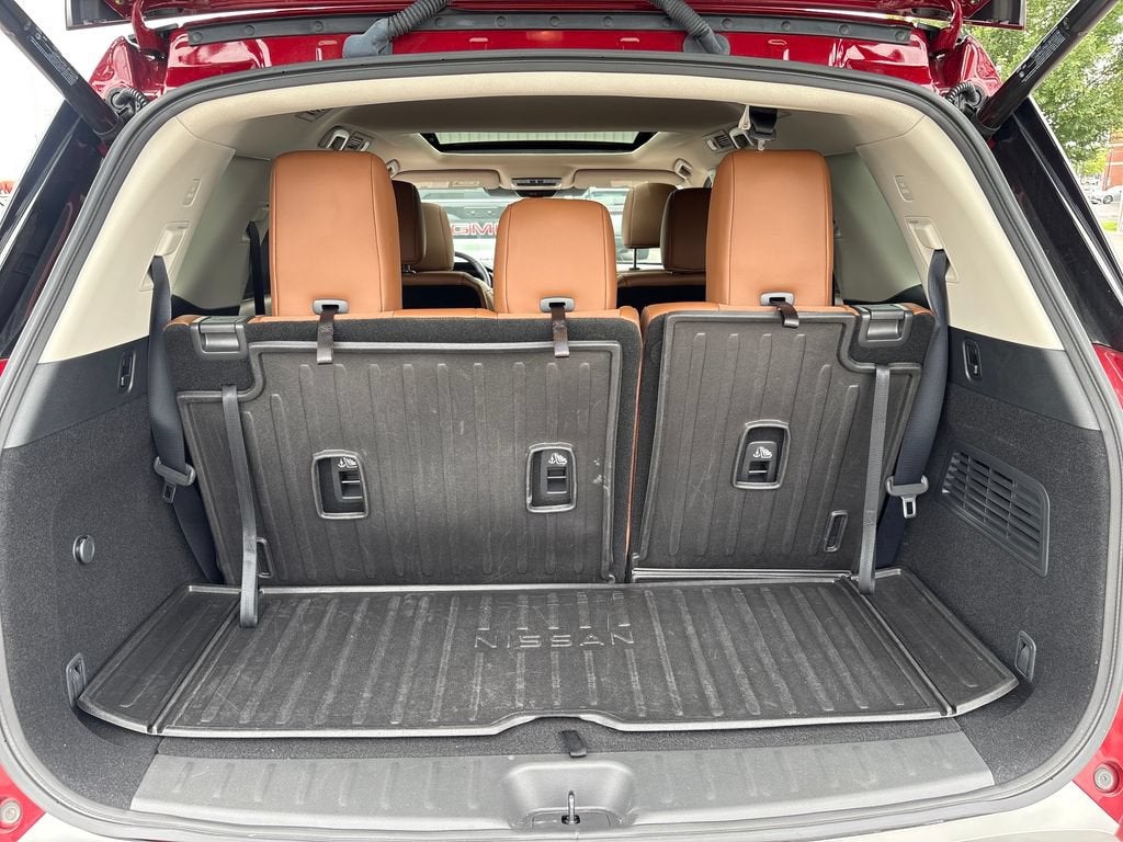 2023 Nissan Pathfinder Platinum 4WD