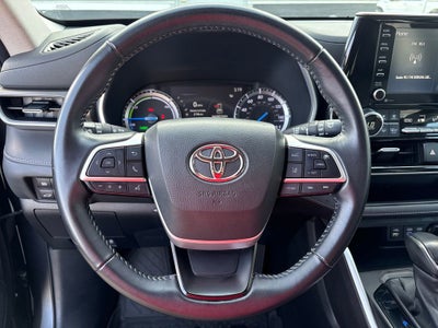 2022 Toyota Highlander Hybrid XLE