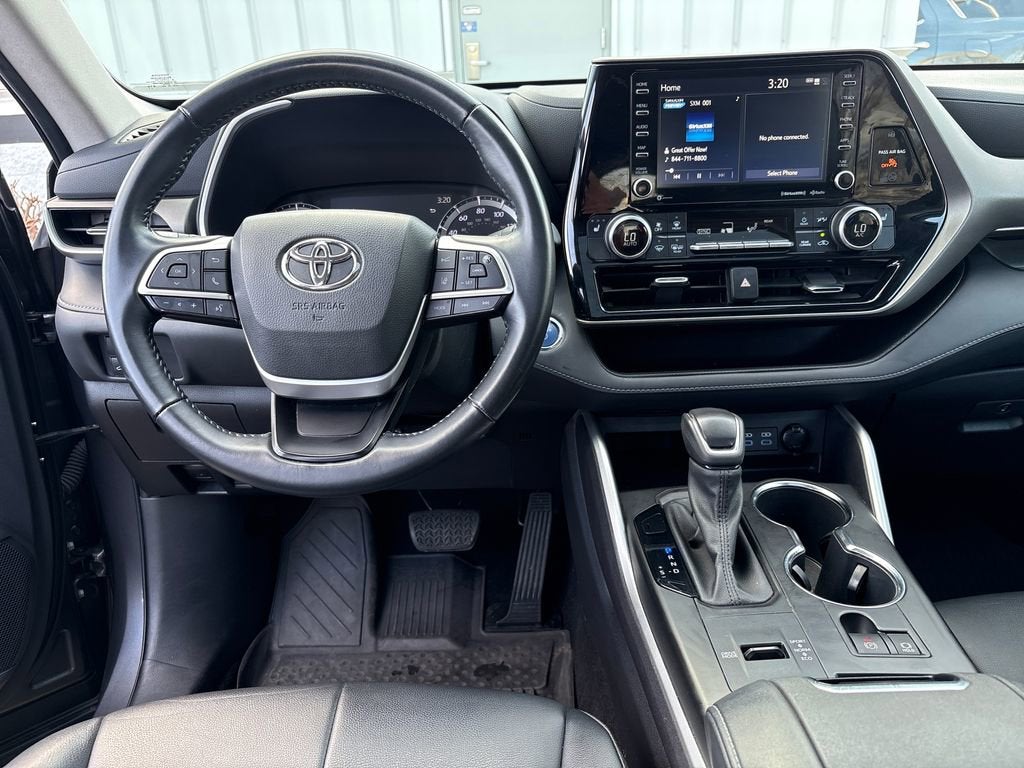 2022 Toyota Highlander Hybrid XLE