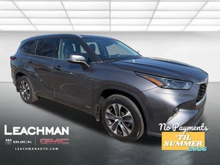 2022 Toyota Highlander Hybrid XLE