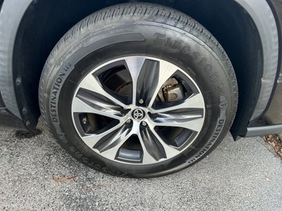 2020 Toyota Highlander XLE