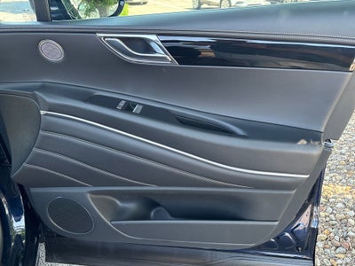 2025 Genesis GV80 2.5T Standard AWD