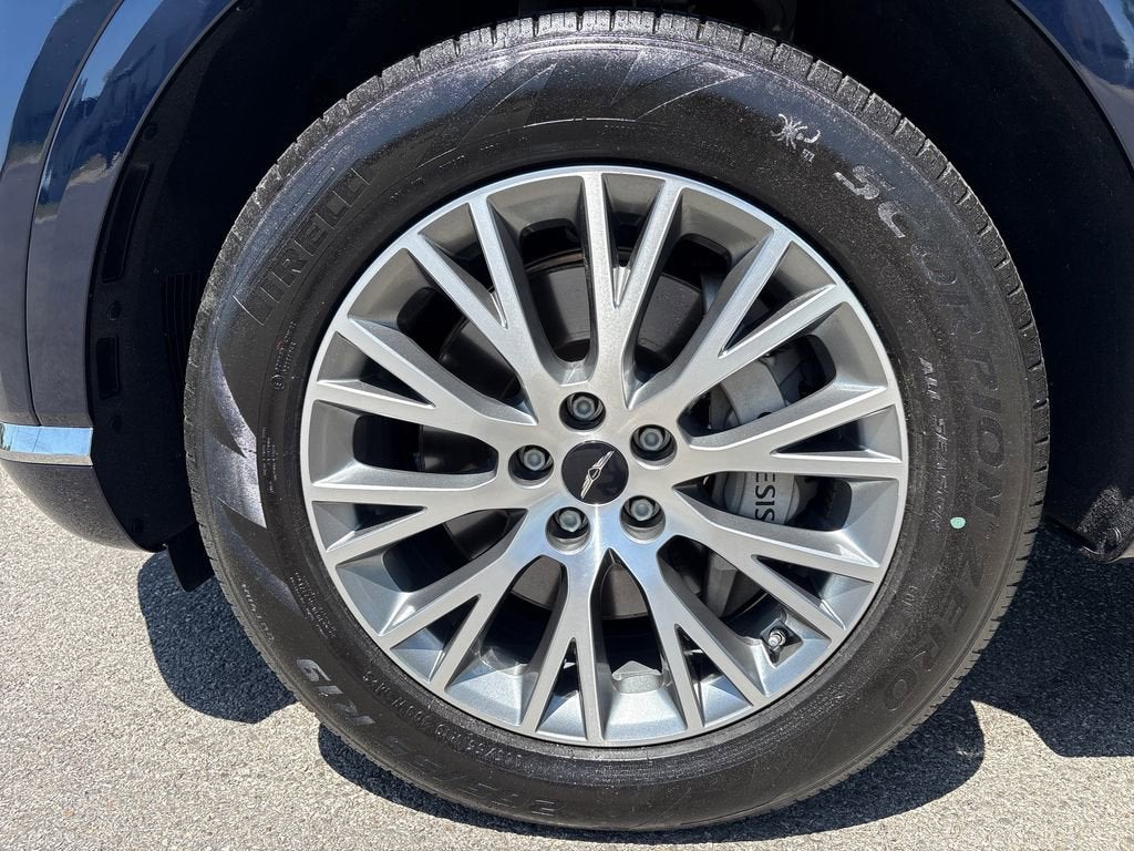 2025 Genesis GV80 2.5T Standard AWD