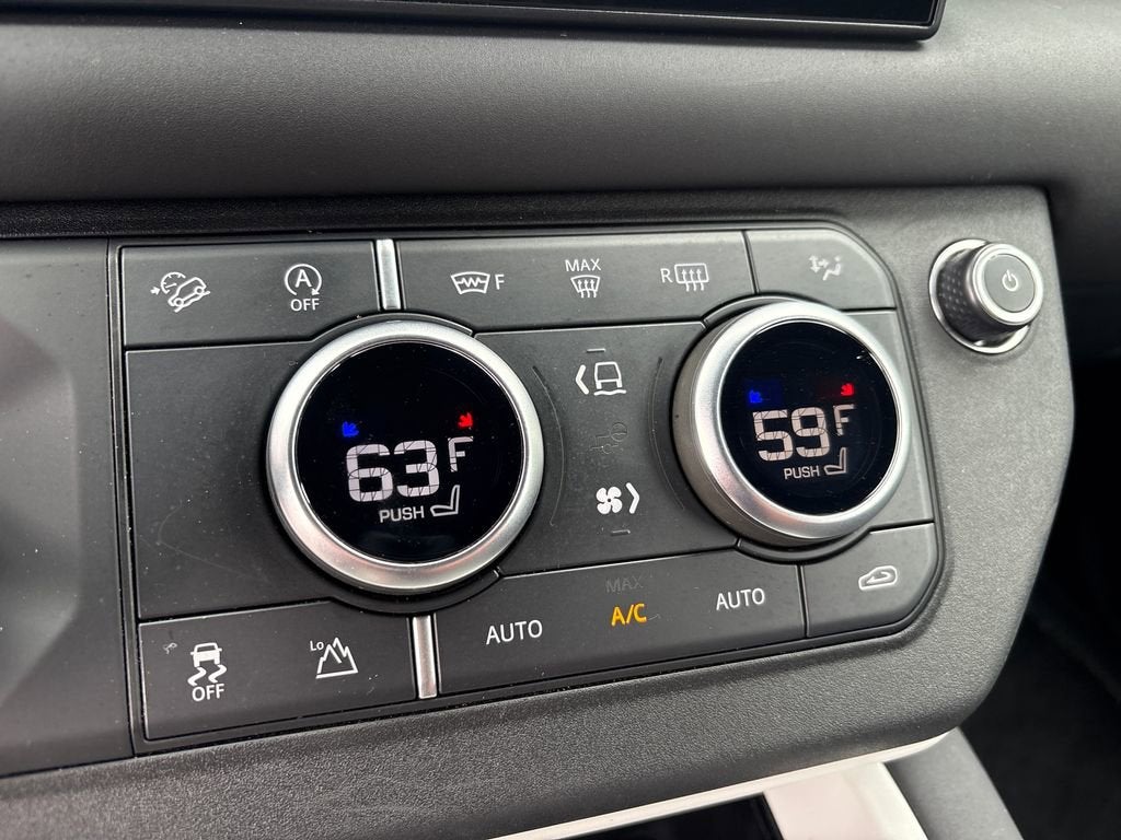 2025 Land Rover Defender 110 P300