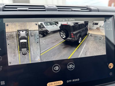 2025 Land Rover Defender 110 P300