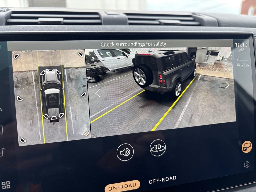 2025 Land Rover Defender 110 P300