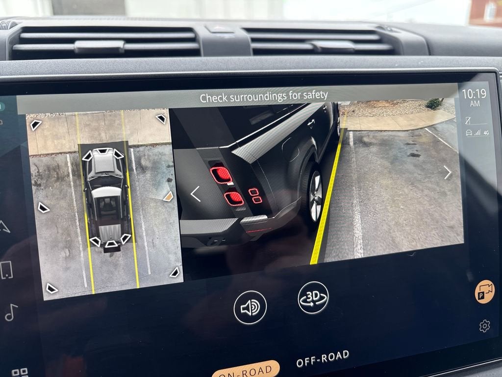 2025 Land Rover Defender 110 P300