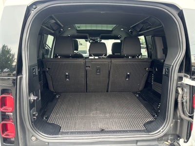 2025 Land Rover Defender 110 P300