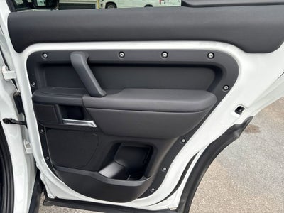 2025 Land Rover Defender 110 P300