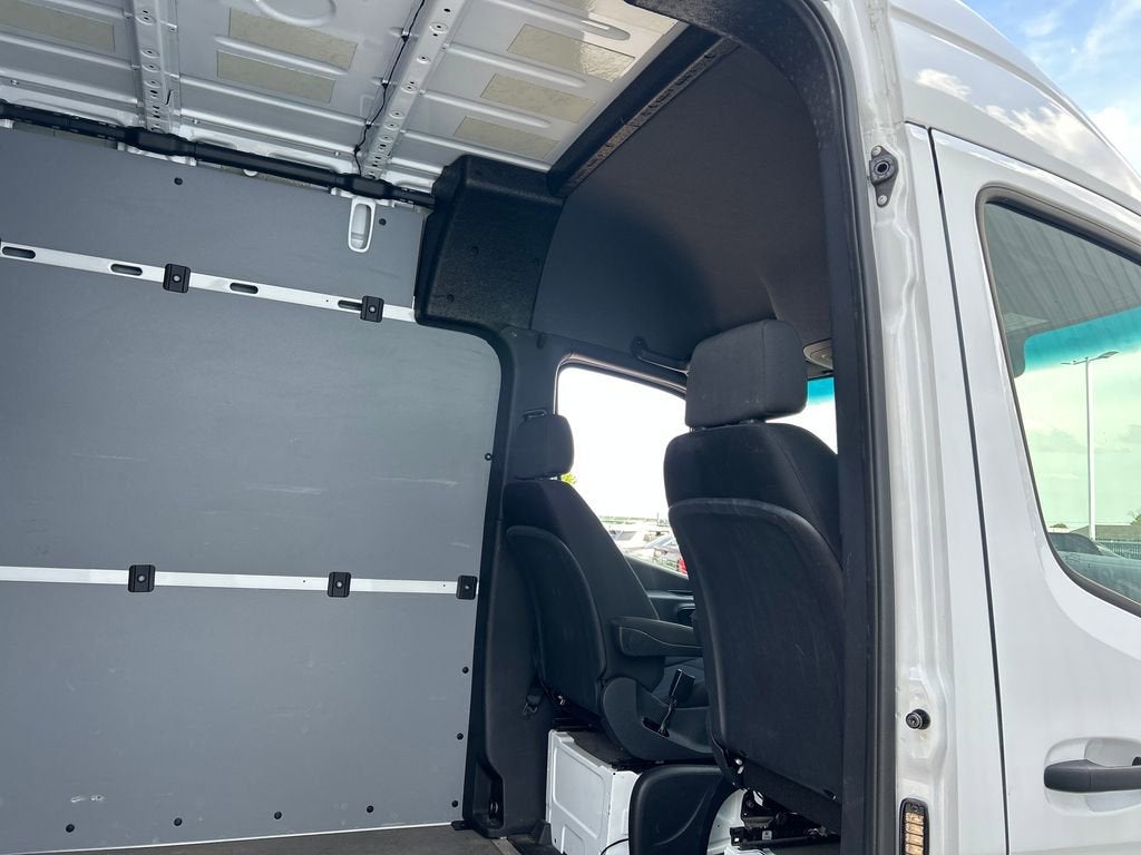 2025 Mercedes-Benz Sprinter Cargo Van Base