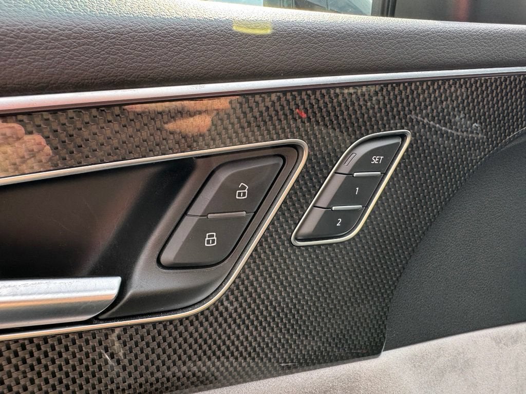 2023 Audi SQ8 Premium Plus TFSI quattro Tiptronic