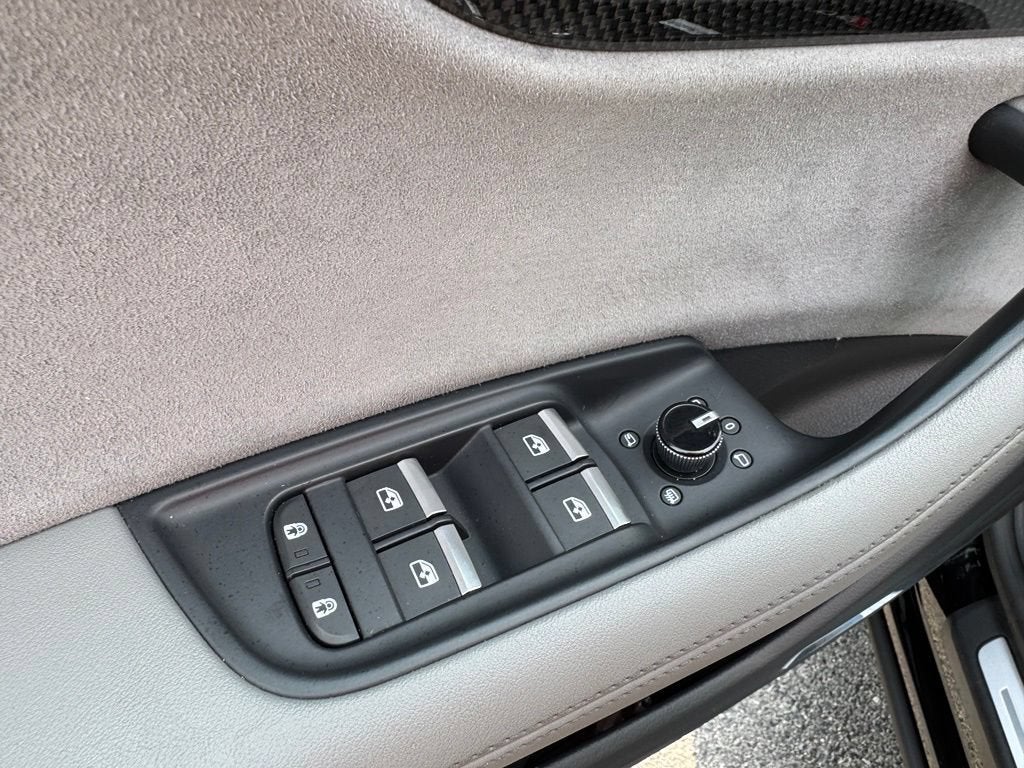 2023 Audi SQ8 Premium Plus TFSI quattro Tiptronic