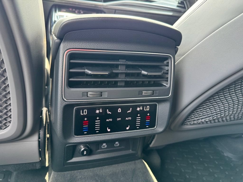 2023 Audi SQ8 Premium Plus TFSI quattro Tiptronic