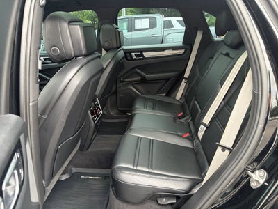 2023 Porsche Cayenne Platinum Edition