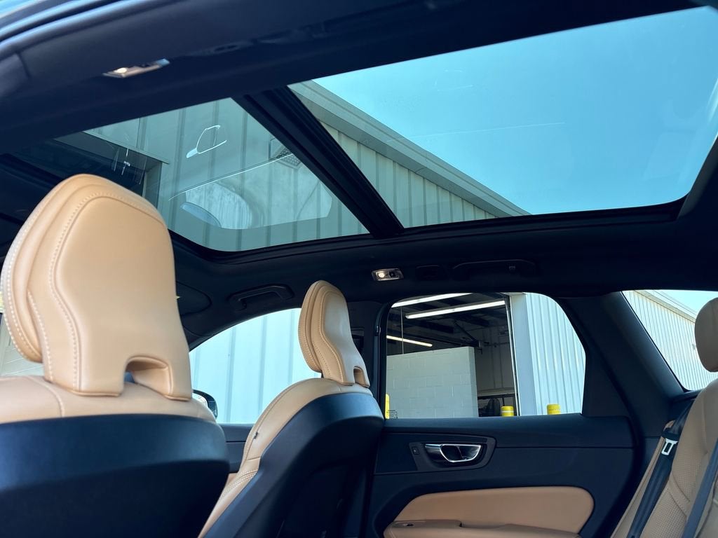 2021 Volvo XC60 Inscription